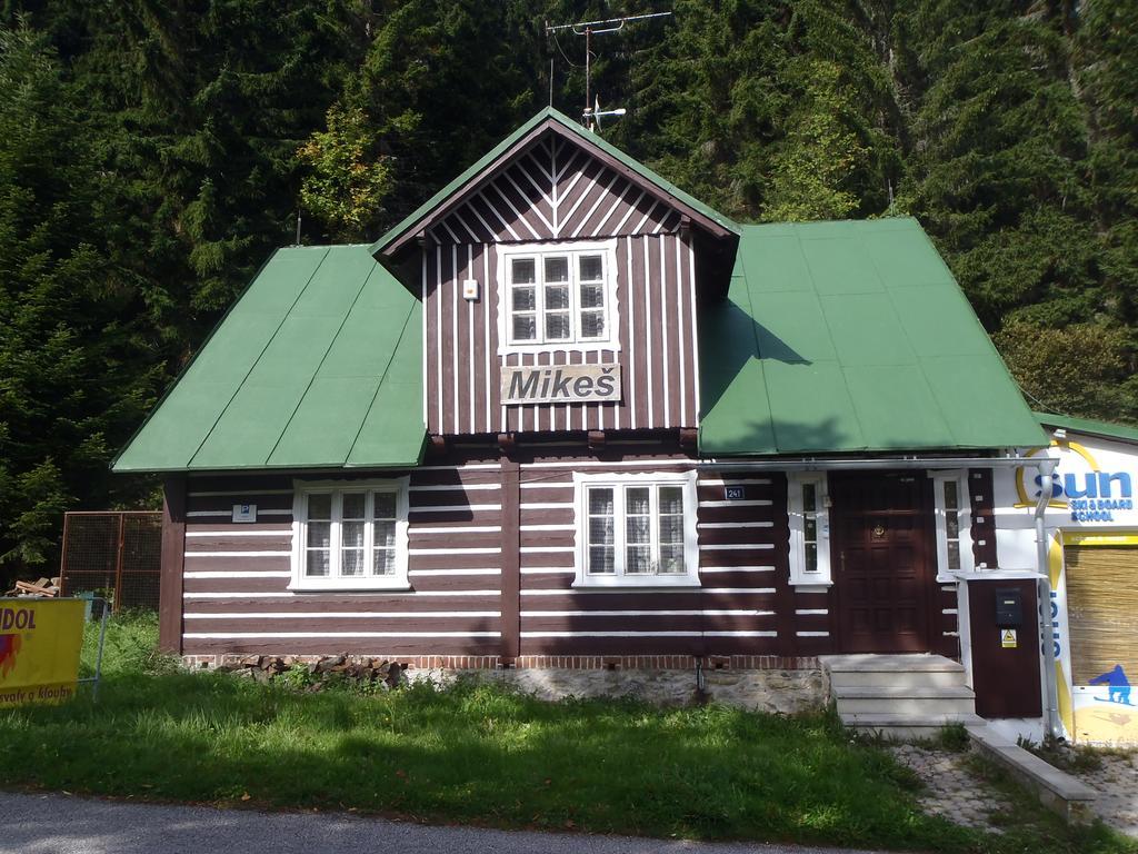 Penzion Mikes Pec pod Snezkou Exterior photo